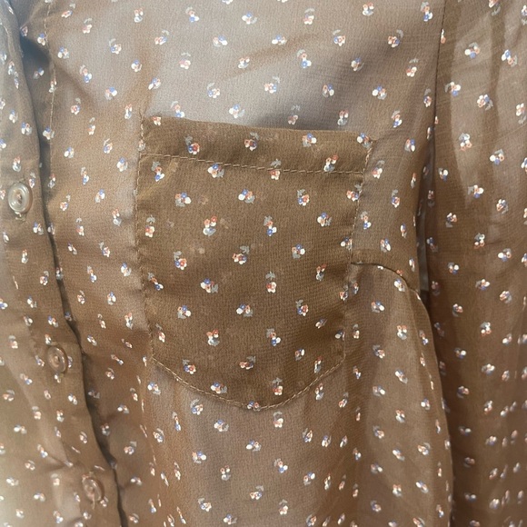 Love Culture Sheer Long Sleeve High Low Button Up Blouse Small - Picture 8 of 10